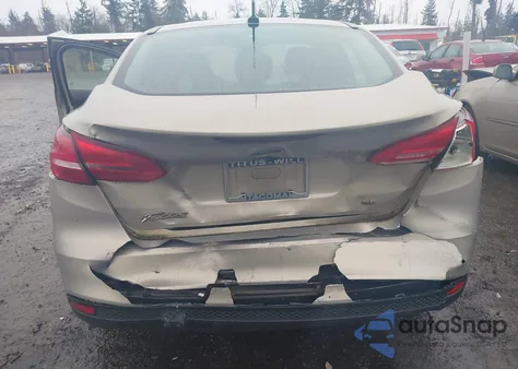 2015 Ford Focus Se z USA, uszkodzony, nr VIN 1FADP3F20FL202616